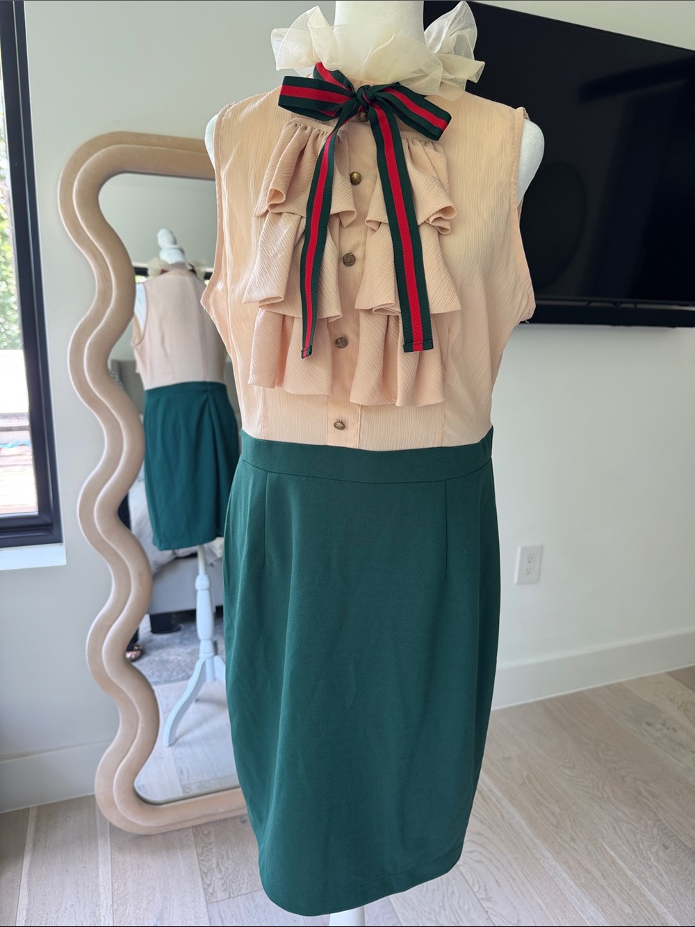 Sleeveless Peach Ruffle/Green midi dress